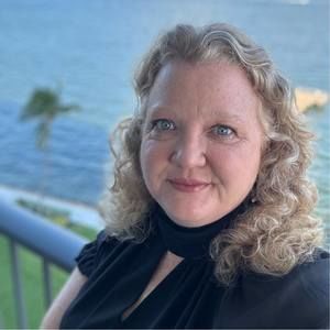 Meet your Posher, Pam